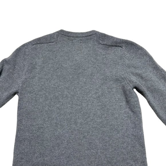 Oobe Brand Merino Wool V Neck Sweater Mens Medium Gray Italy Pullover Tight Knit - Picture 4 of 8